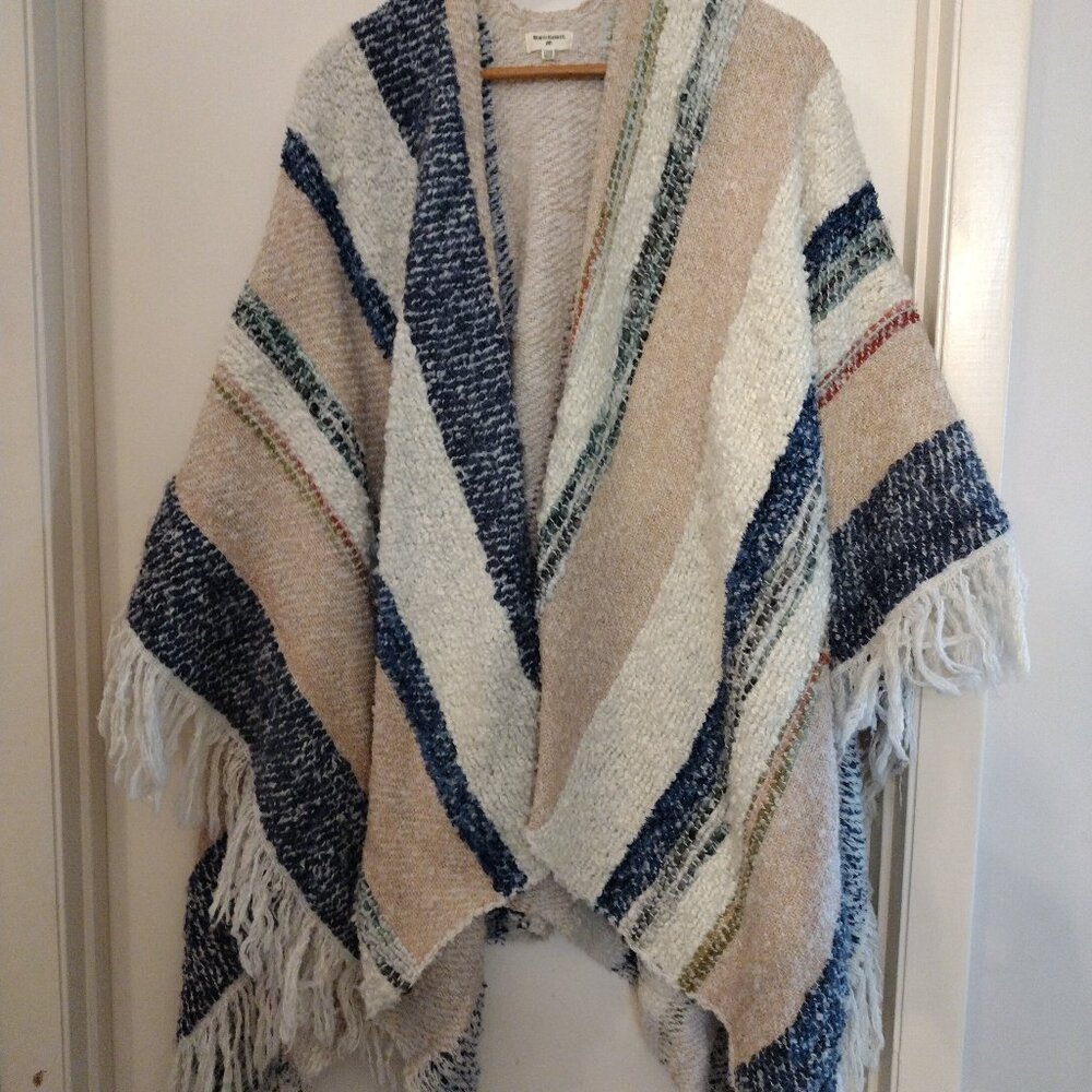World market winter wrap